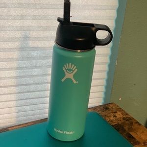 Seafoam hydro flask 18oz size VSCO 🌊